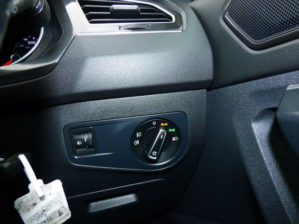 Used Volkswagen Tiguan 2016 for sale - 76526988: Photo 24