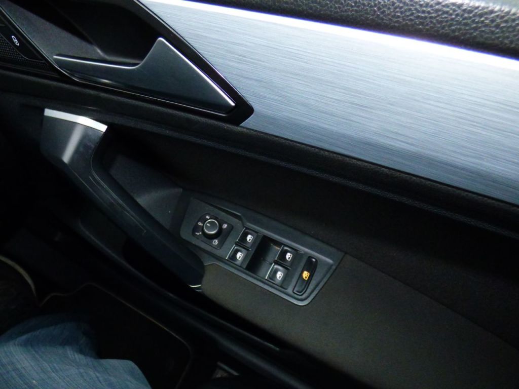 Used Volkswagen Tiguan 2016 for sale - 76526988: Photo 25