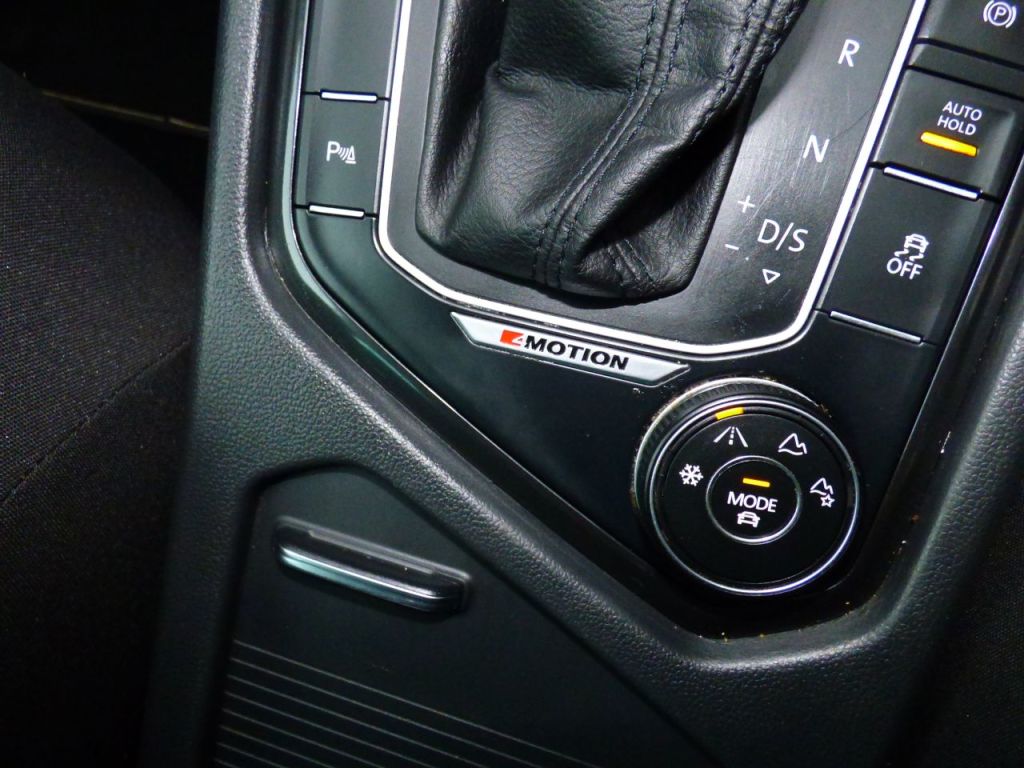 Used Volkswagen Tiguan 2016 for sale - 76526988: Photo 29