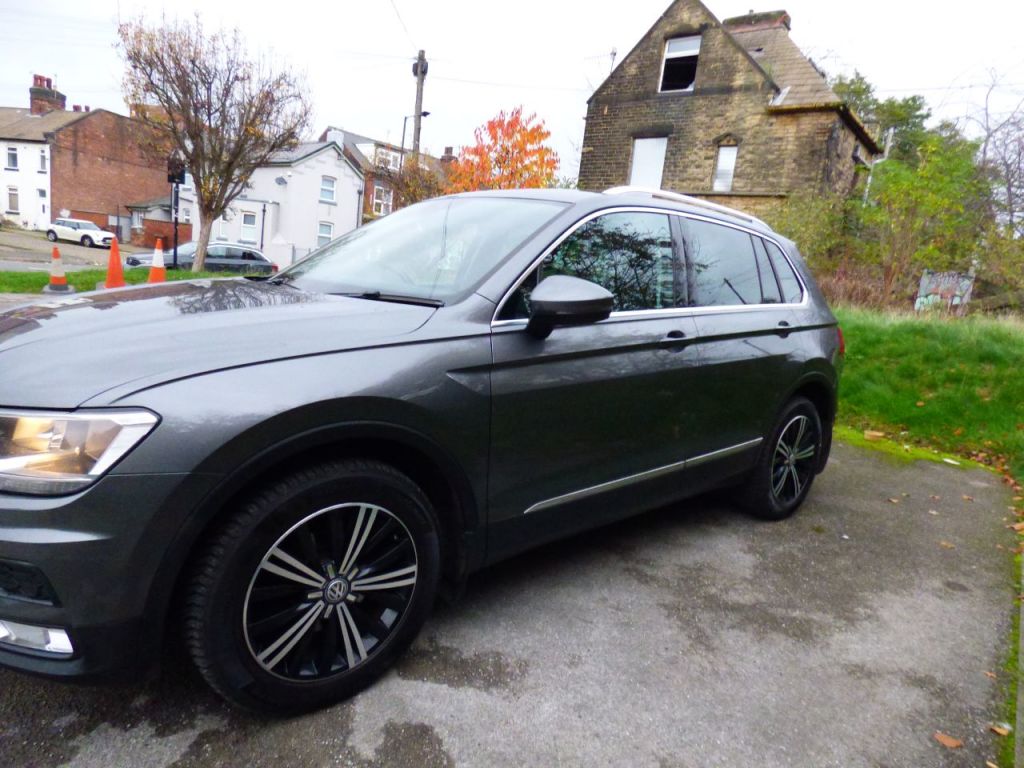 Used Volkswagen Tiguan 2016 for sale - 76526988: Photo 3