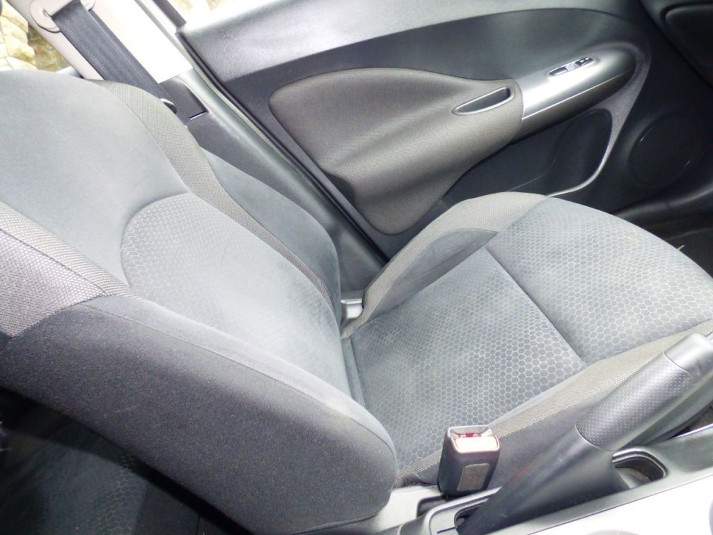 Used Nissan Juke 2010 for sale - 78082176: Photo 23