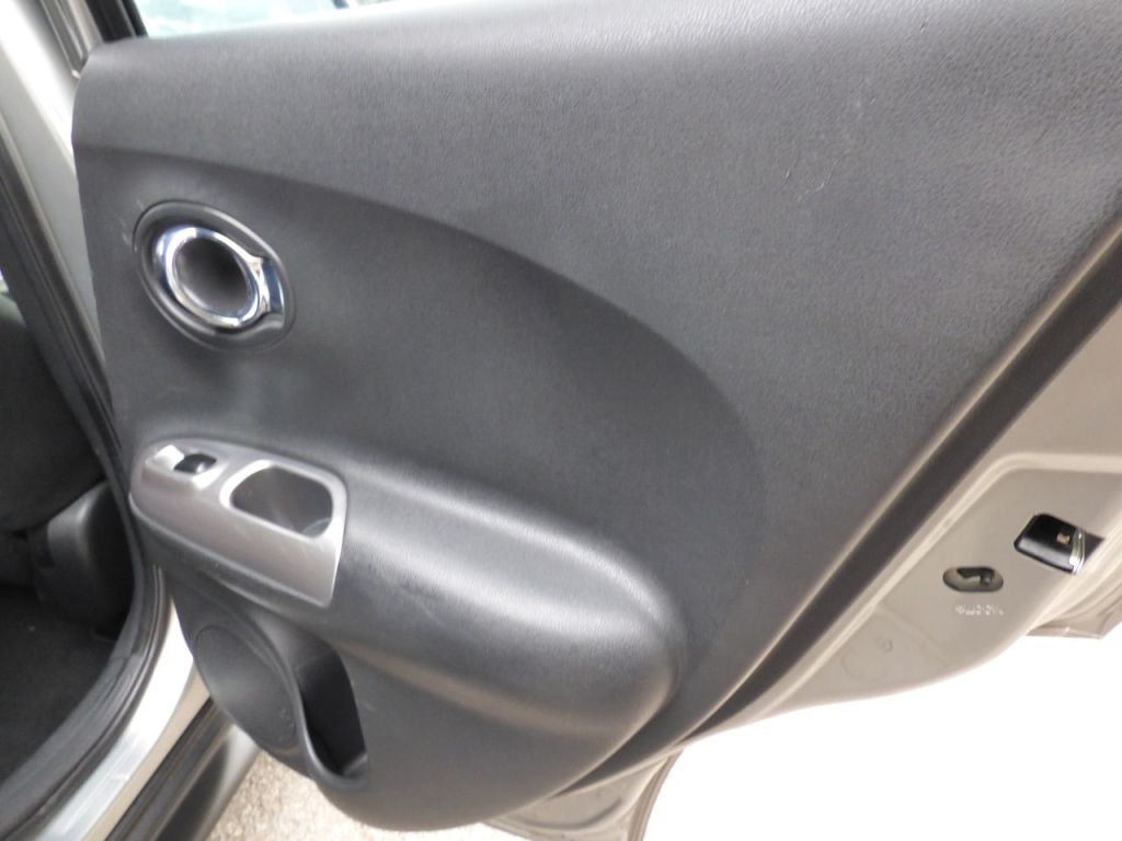 Used Nissan Juke 2010 for sale - 78082176: Photo 32