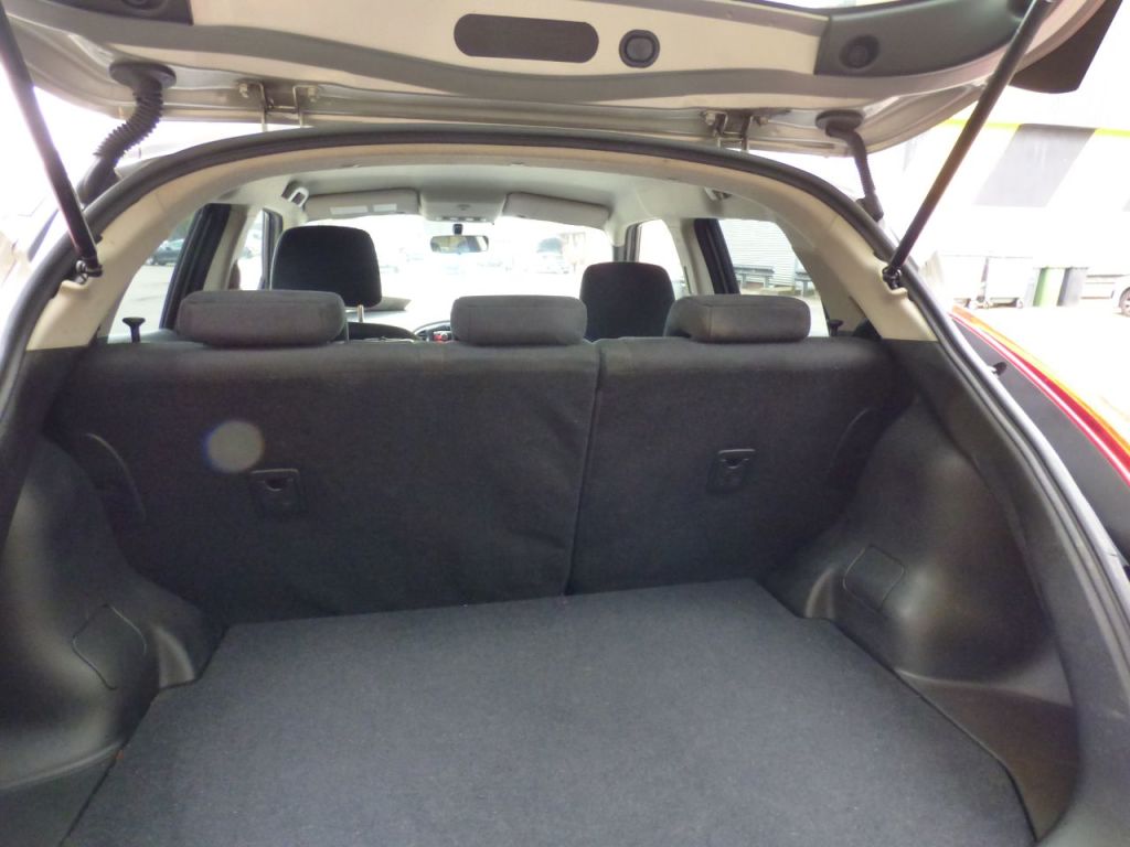 Used Nissan Juke 2010 for sale - 78082176: Photo 34