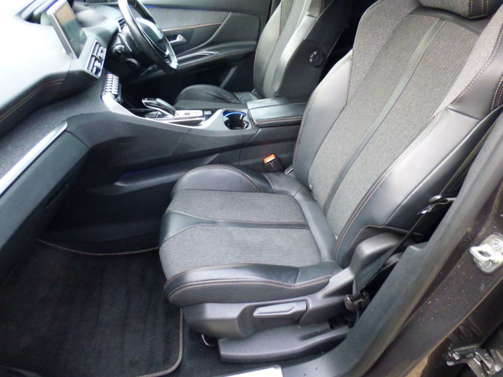 Used Peugeot 3008 2017 for sale - 77200623: Photo 18