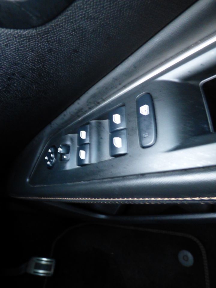 Used Peugeot 3008 2017 for sale - 77200623: Photo 25