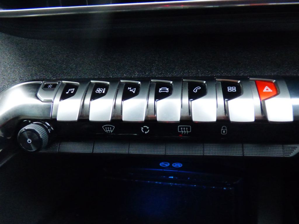 Used Peugeot 3008 2017 for sale - 77200623: Photo 34