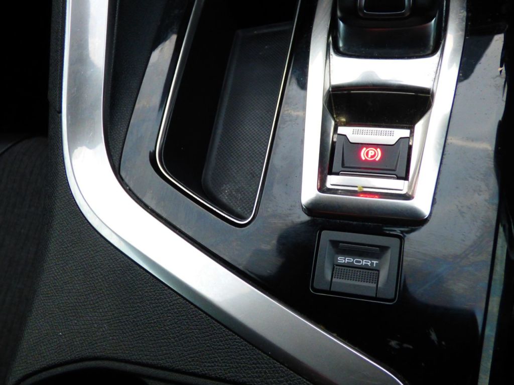 Used Peugeot 3008 2017 for sale - 77200623: Photo 36