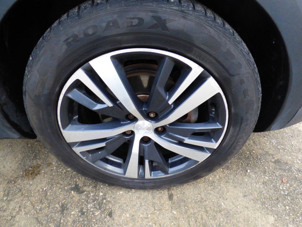 Used Peugeot 3008 2017 for sale - 77200623: Photo 6