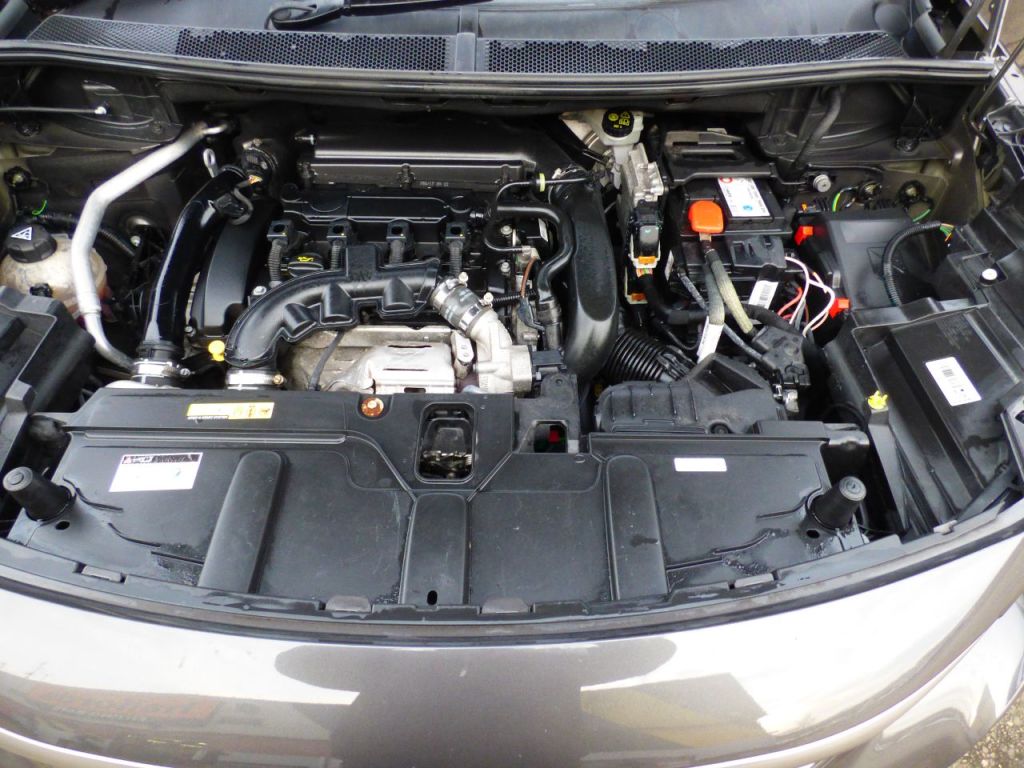 Used Peugeot 3008 2017 for sale - 77200623: Photo 9