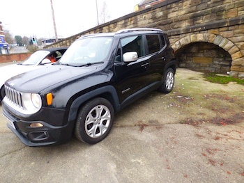 Used Jeep Renegade 2015 for sale - 79408837: Photo