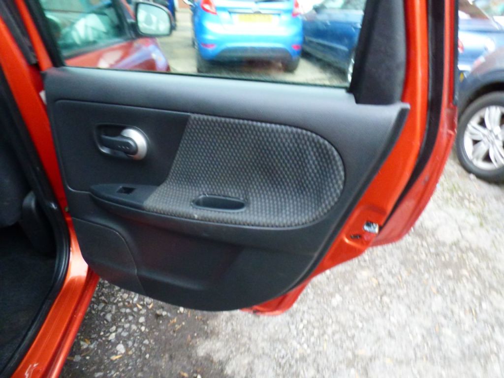 Used Nissan Note 2006 for sale - 77679878: Photo 22