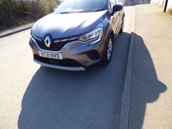 Used Renault Captur 2021 for sale - 77897704: Photo