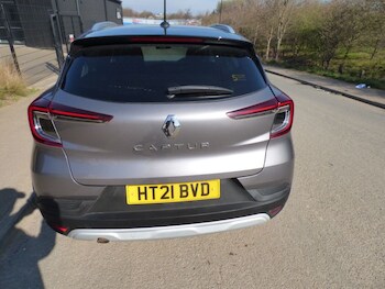Used Renault Captur 2021 for sale - 77897704: Photo