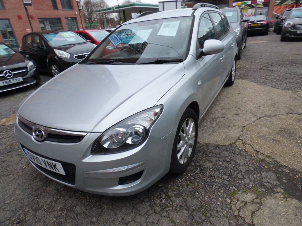 Used Hyundai i30 2010 for sale - 76616987: Photo 2