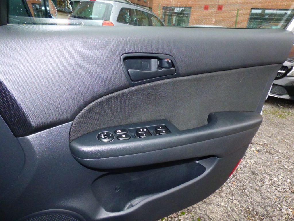 Used Hyundai i30 2010 for sale - 76616987: Photo 28