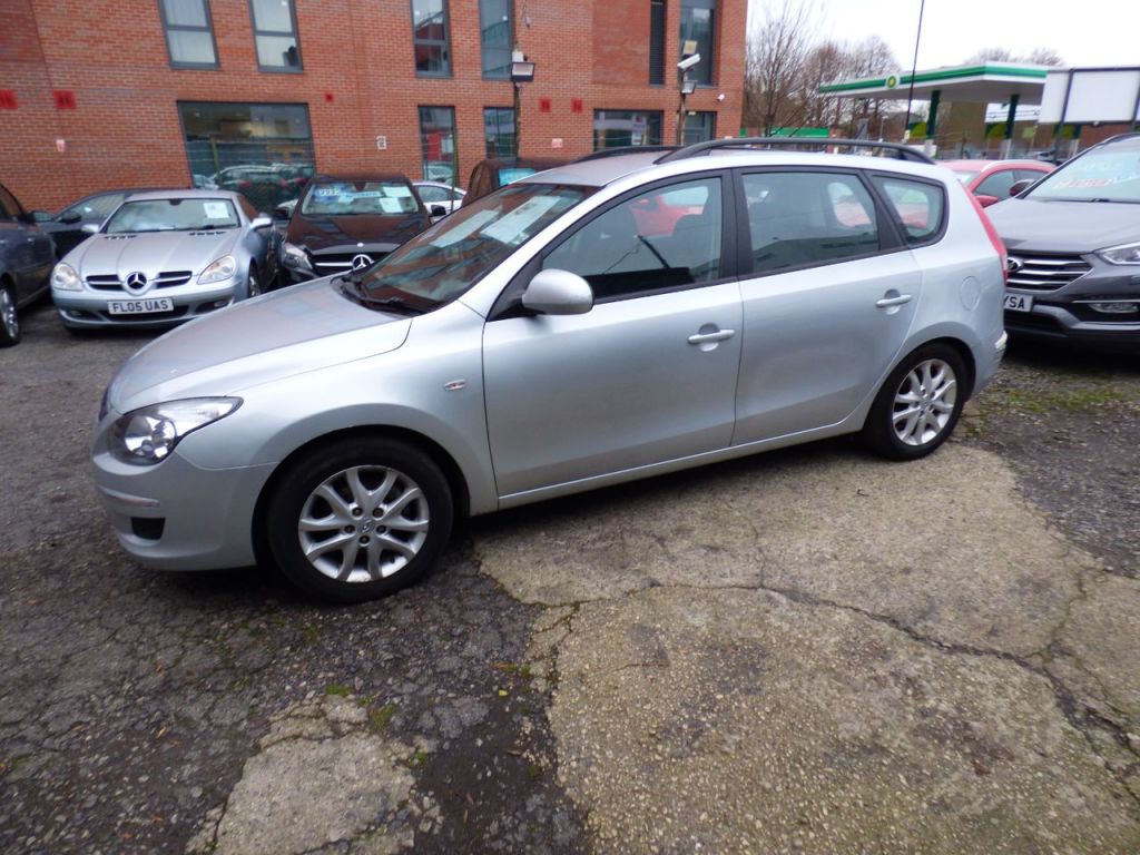 Used Hyundai i30 2010 for sale - 76616987: Photo 3