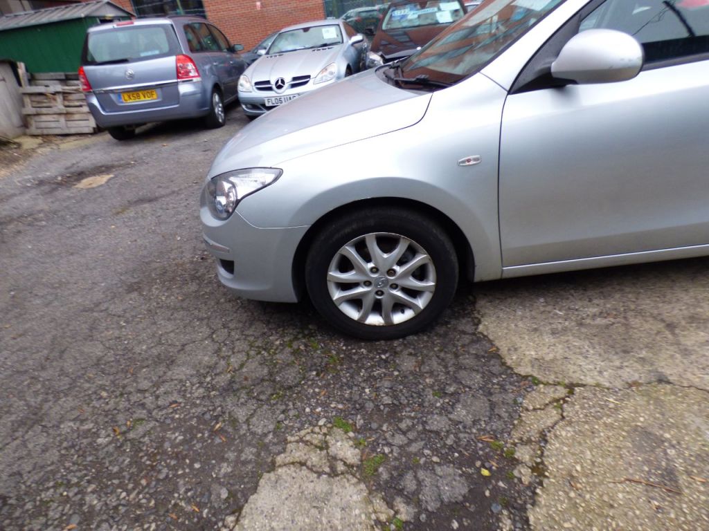 Used Hyundai i30 2010 for sale - 76616987: Photo 4