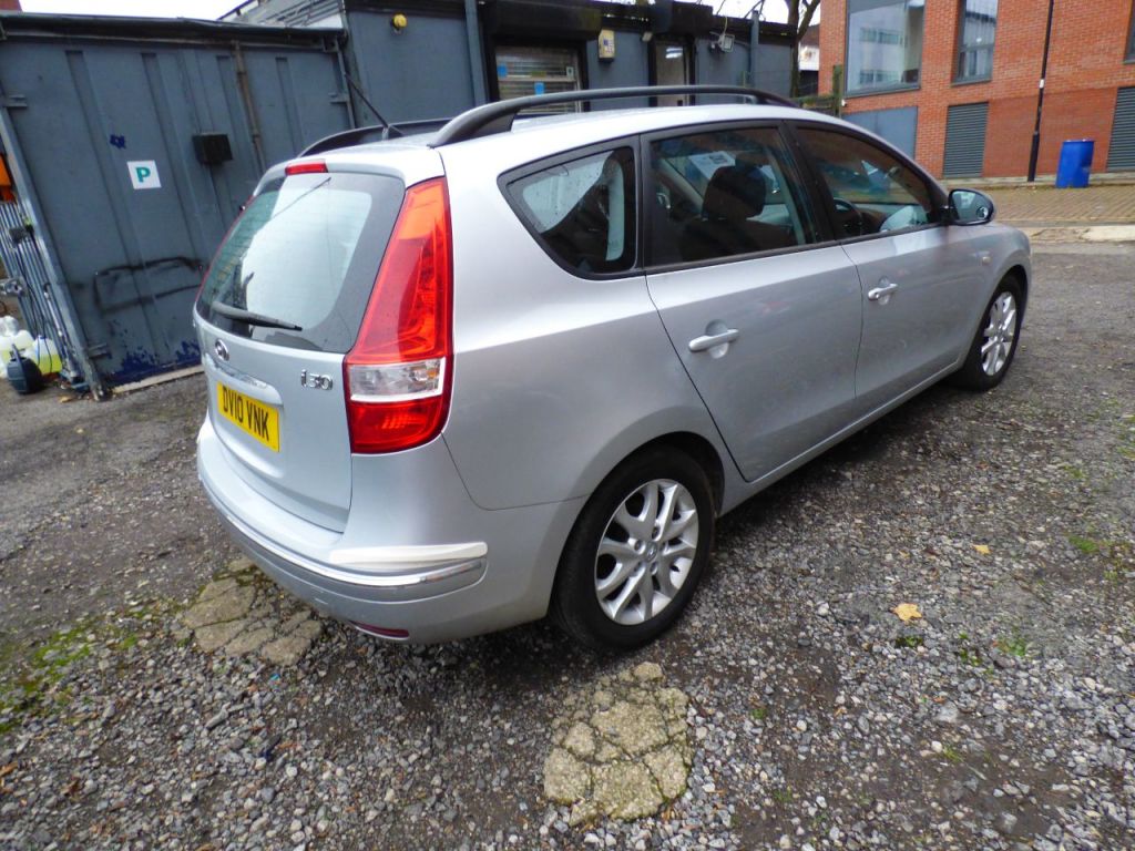 Used Hyundai i30 2010 for sale - 76616987: Photo 8