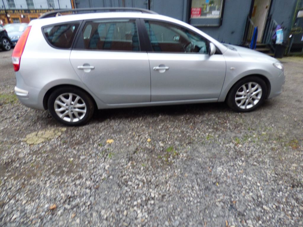 Used Hyundai i30 2010 for sale - 76616987: Photo 9