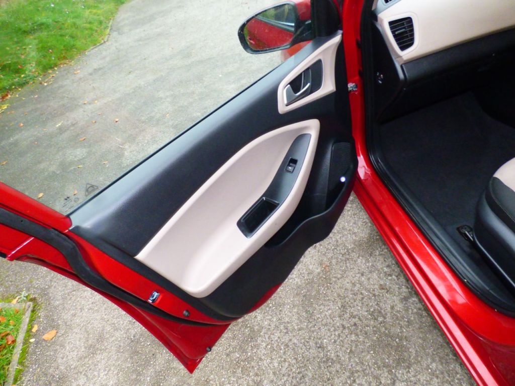 Used Hyundai i20 2015 for sale - 76535073: Photo 10