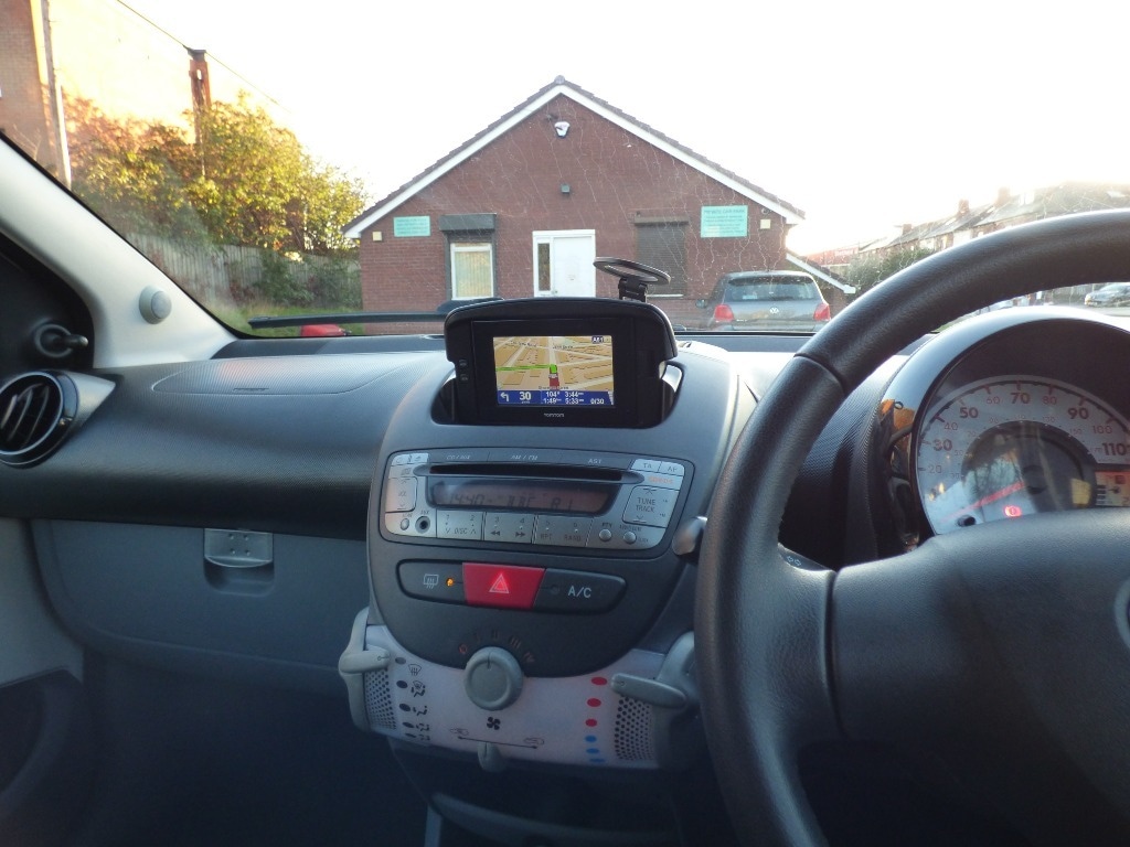 Used Toyota AYGO 2012 for sale - 76961727: Photo 14