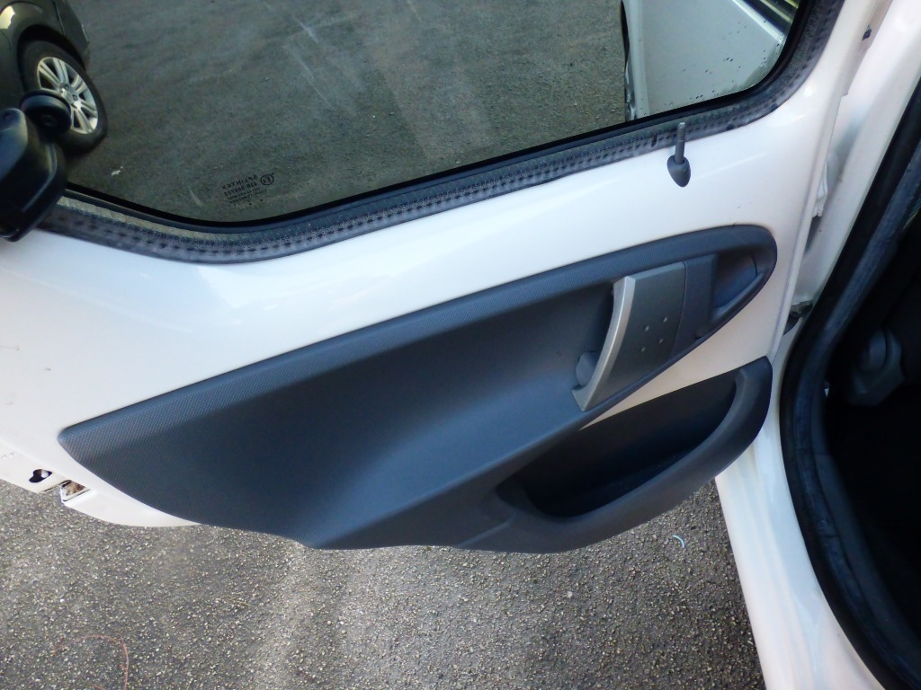 Used Toyota AYGO 2012 for sale - 76961727: Photo 15