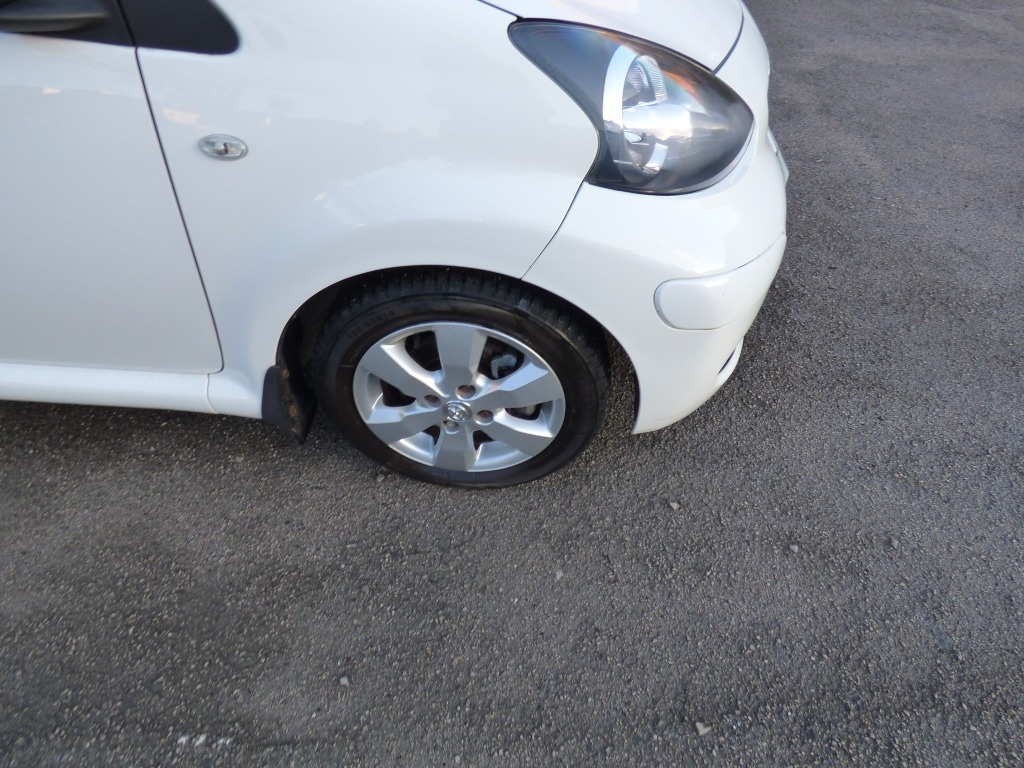 Used Toyota AYGO 2012 for sale - 76961727: Photo 17
