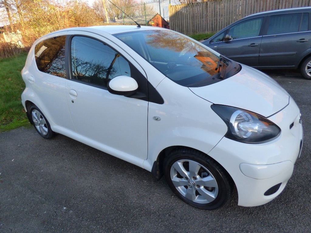 Used Toyota AYGO 2012 for sale - 76961727: Photo 23