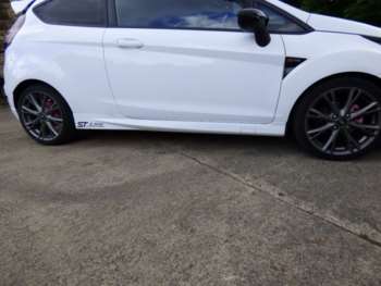 Used Ford Fiesta 2017 for sale - 73737934: Photo