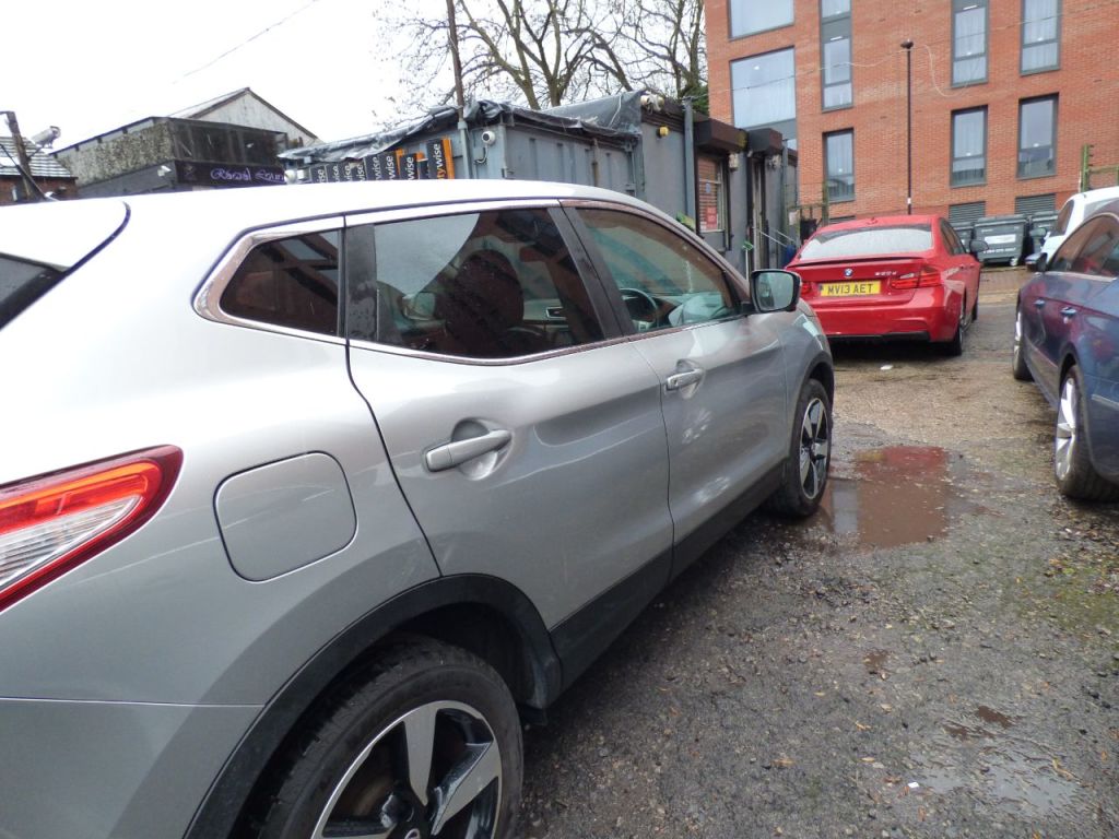 Used Nissan Qashqai 2016 for sale - 77679904: Photo 14