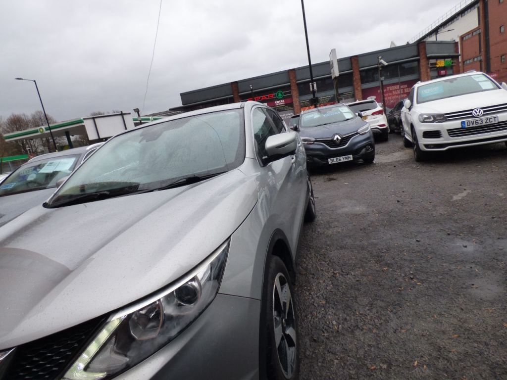 Used Nissan Qashqai 2016 for sale - 77679904: Photo 3