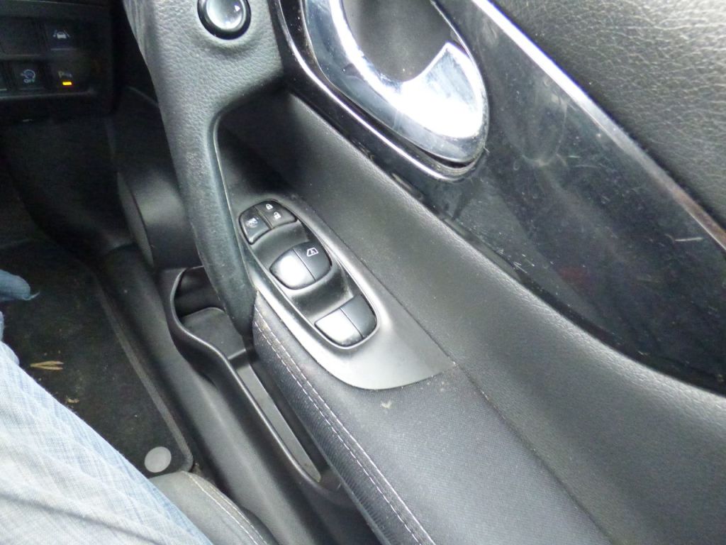 Used Nissan Qashqai 2016 for sale - 77679904: Photo 32