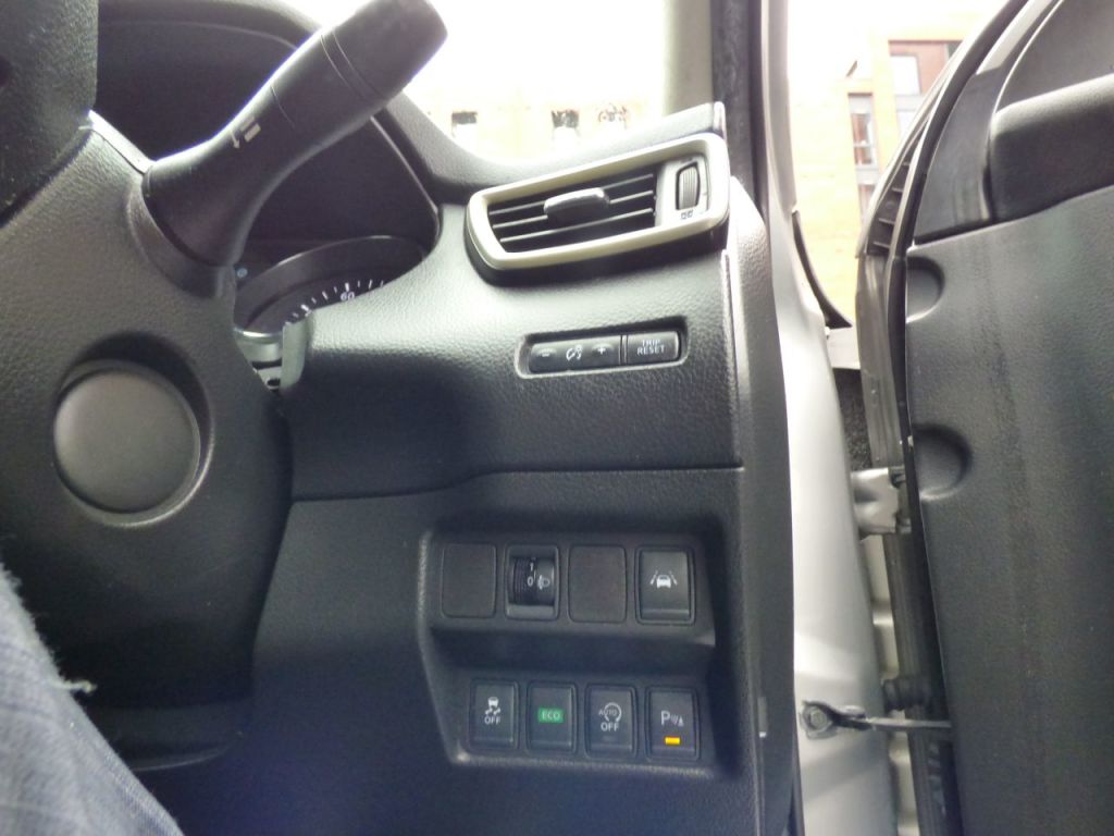 Used Nissan Qashqai 2016 for sale - 77679904: Photo 35