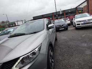 Used Nissan Qashqai 2016 for sale - 77679904: Photo