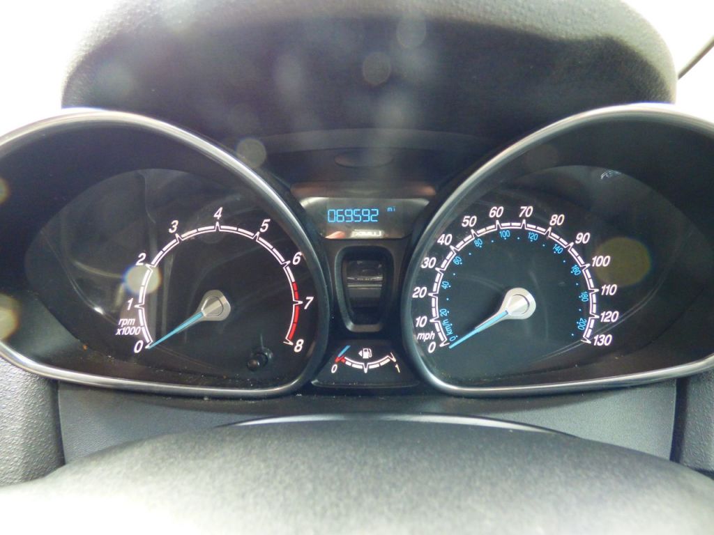 Used Ford Fiesta 2015 for sale - 78082180: Photo 15