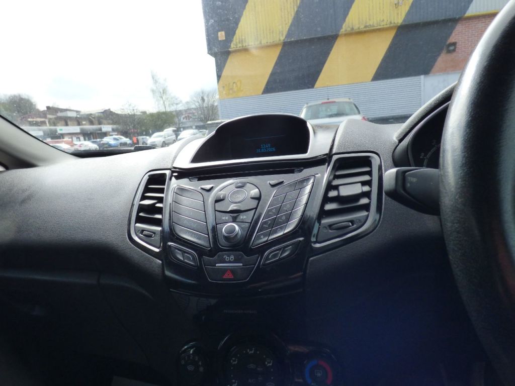 Used Ford Fiesta 2015 for sale - 78082180: Photo 19