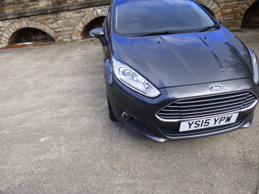 Used Ford Fiesta 2015 for sale - 78082180: Photo 2