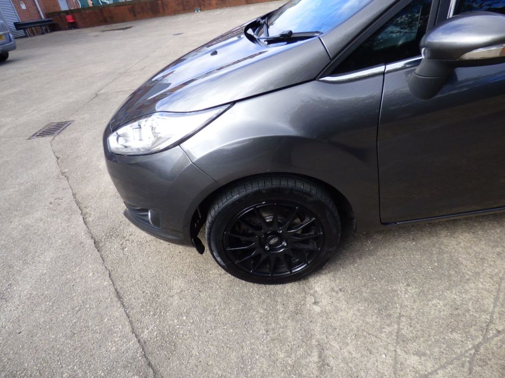 Used Ford Fiesta 2015 for sale - 78082180: Photo 3