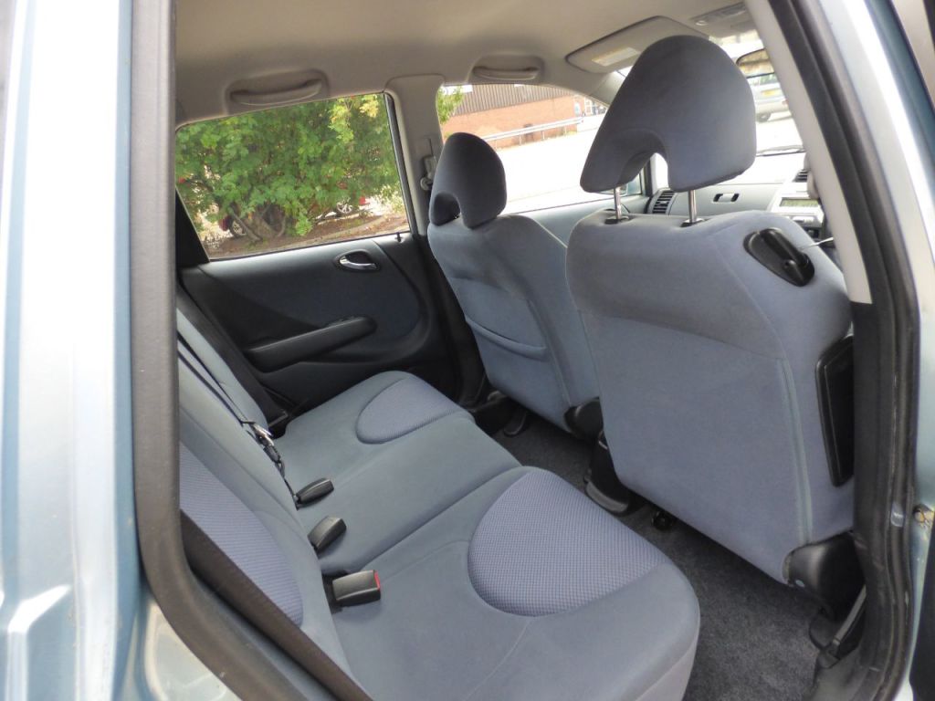 Used Honda Jazz 2006 for sale - 76162551: Photo 16