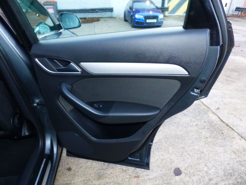 Used Audi Q3 2014 for sale - 76569343: Photo 14