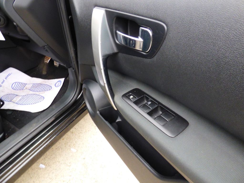 Used Nissan Qashqai 2012 for sale - 76303206: Photo 15