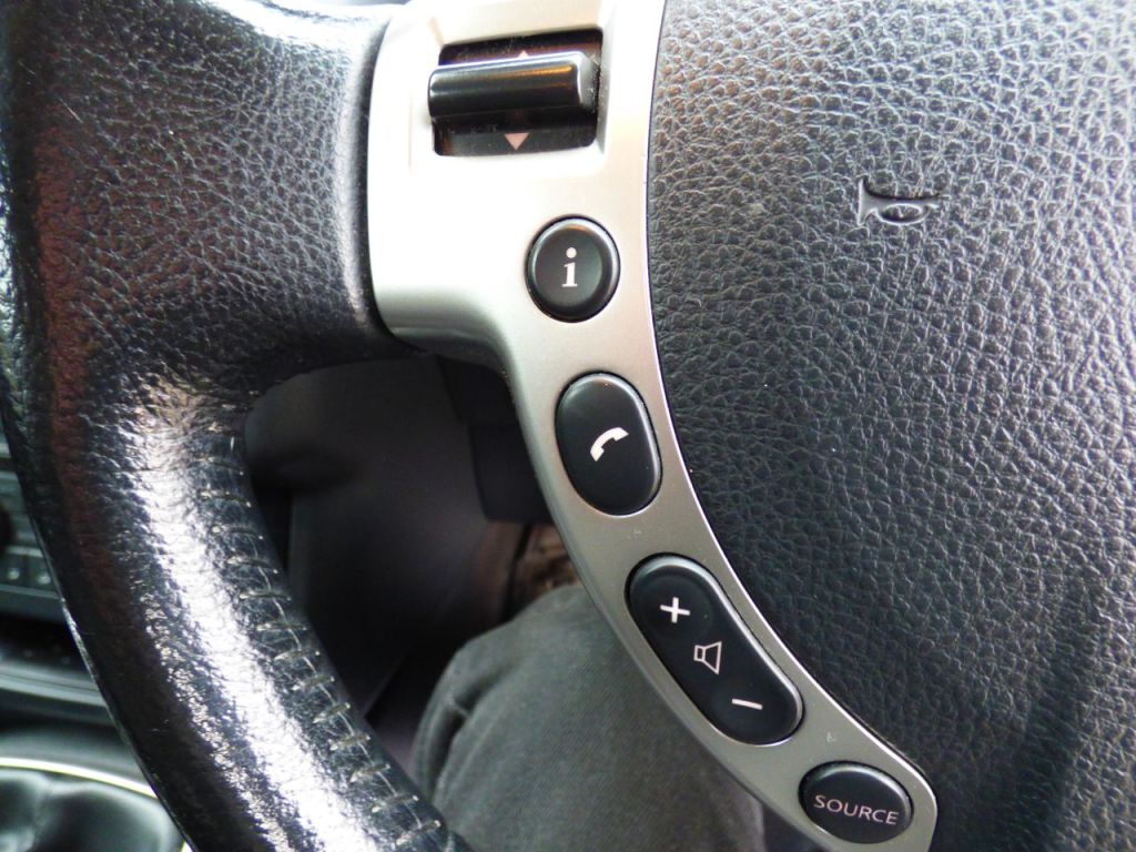 Used Nissan Qashqai 2012 for sale - 76303206: Photo 20