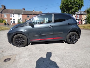 2017 - 1.0 VVT-i X-Press 5dr x-shift