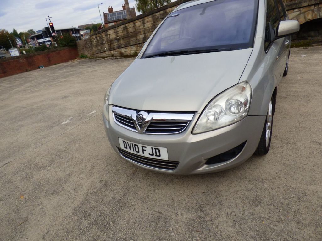 Used Vauxhall Zafira 2010 for sale - 76162574: Photo 1