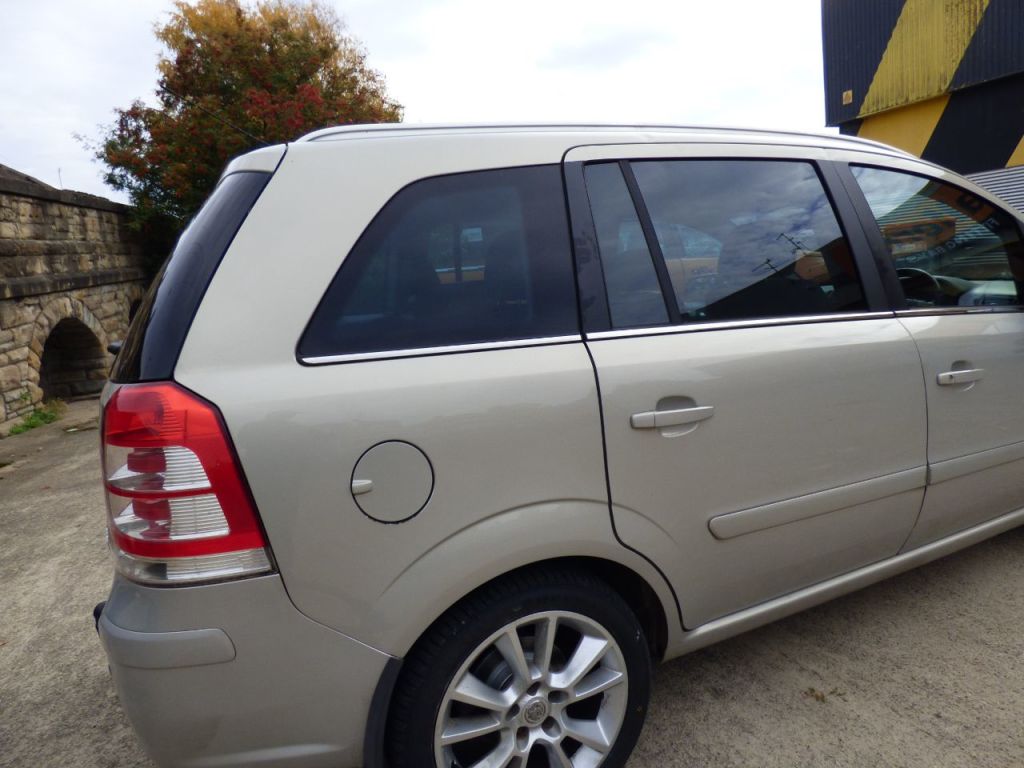 Used Vauxhall Zafira 2010 for sale - 76162574: Photo 10
