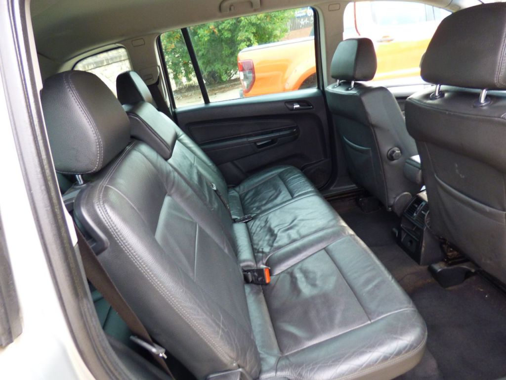 Used Vauxhall Zafira 2010 for sale - 76162574: Photo 13