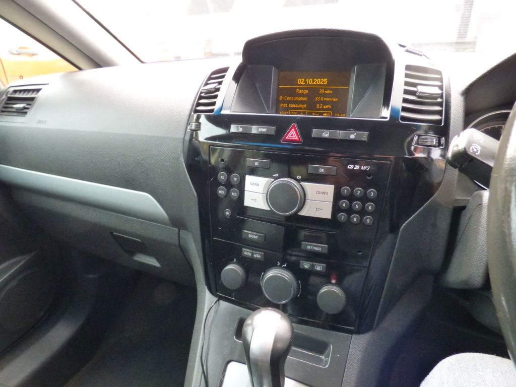 Used Vauxhall Zafira 2010 for sale - 76162574: Photo 29