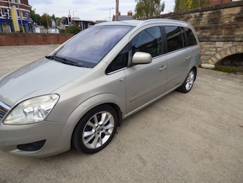 Used Vauxhall Zafira 2010 for sale - 76162574: Photo 3