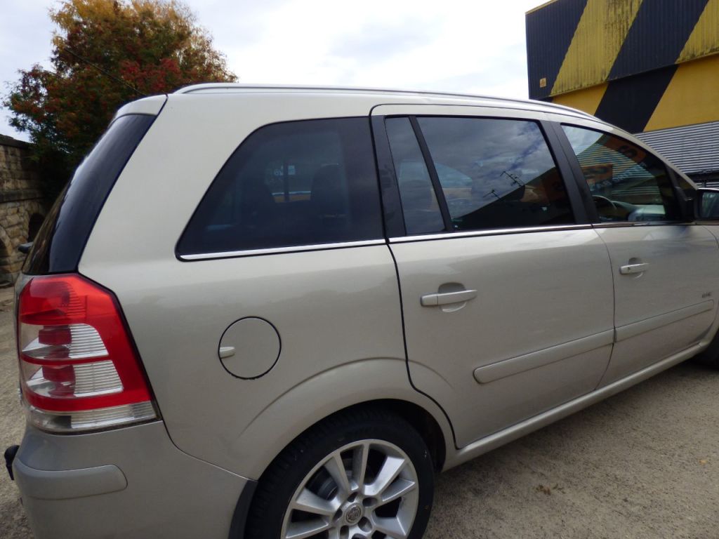 Used Vauxhall Zafira 2010 for sale - 76162574: Photo 9