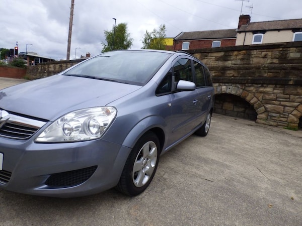 Used Vauxhall Zafira 2008 for sale - 75320322: Photo 2